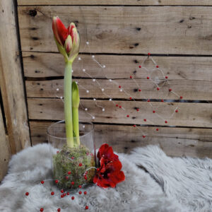 Metalliset helmiverkot käyvät askarteluun