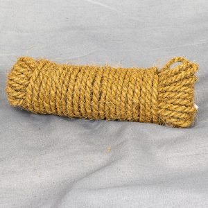 Kookosköysi 15 metrin vyyhdessä köynnösten ja vihannesten sitomiseen ja tukemiseen sisällä ja ulkona sekä askarteluun.